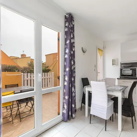 1 Bedroom Apartment For 4 Διαμέρισμα *